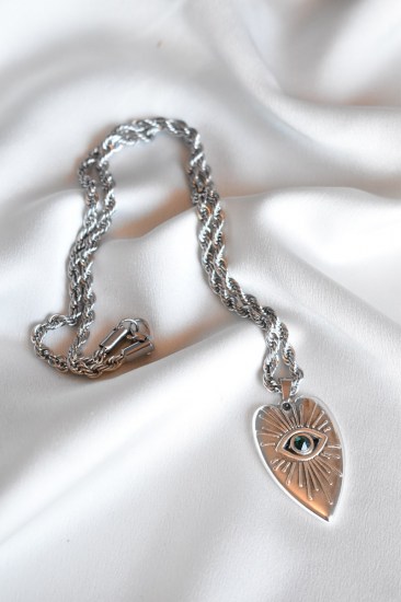 necklace_SILVER_HEART_EYE_SWAROVSKI3